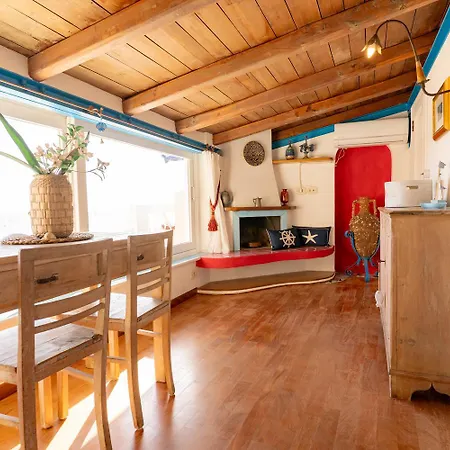 Holidaycasa Circe Blu Apartment *